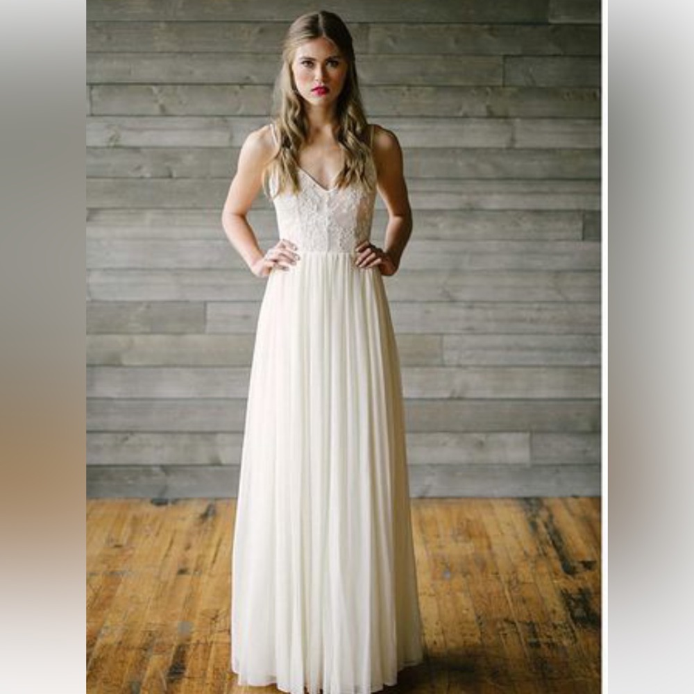 Never worn wedding dress